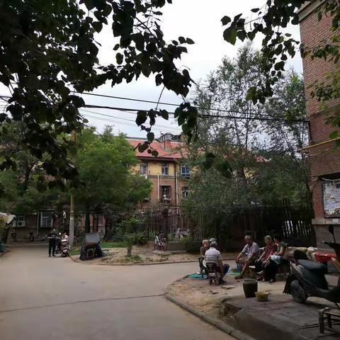 十号街坊