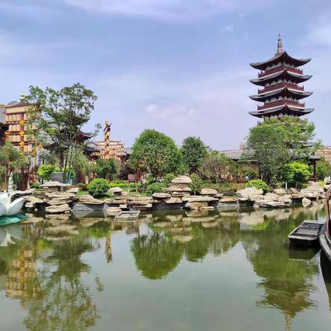 响应号召不出县，学校关爱暖人心