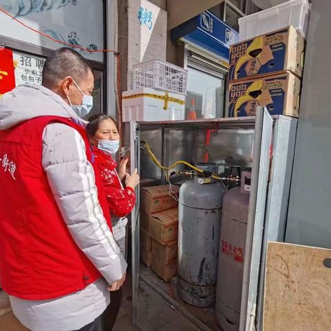 永明社区：防患于未“燃”入户检查燃气安全