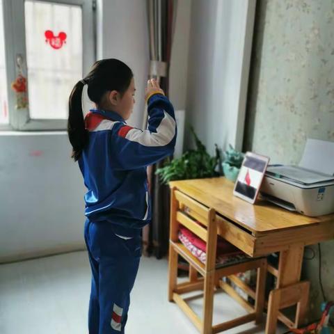 朝阳实验小学停课不停学我们在家上网课！