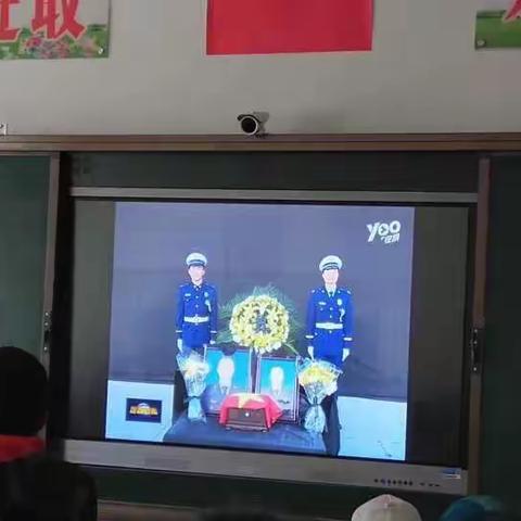 大沟门小学学习英雄赵耀东精神。