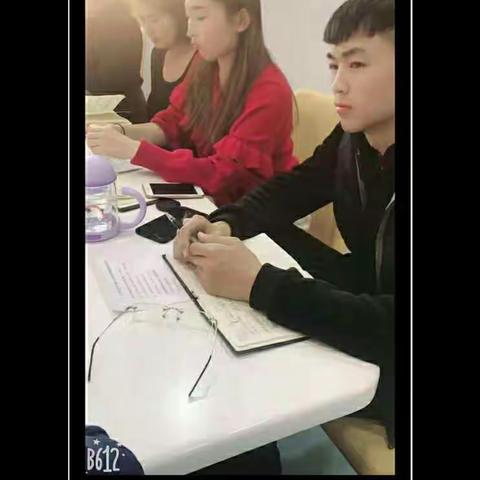 百合精品教育举行2018年下半年教研工作反思会议