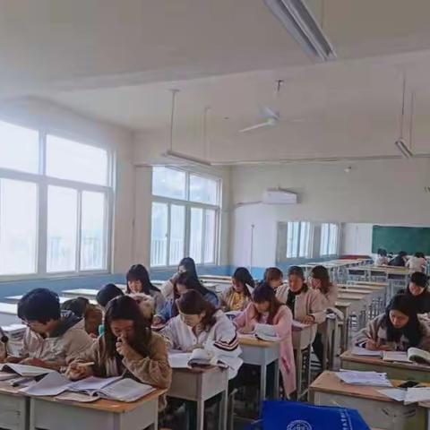 立足常态，追求高效课堂——宜阳县双语学校（小学部）教研会