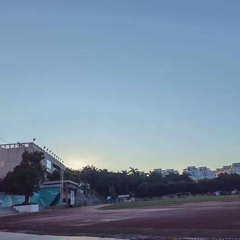 海南省2022年中考试题分析网络培训会—琼中参会记实