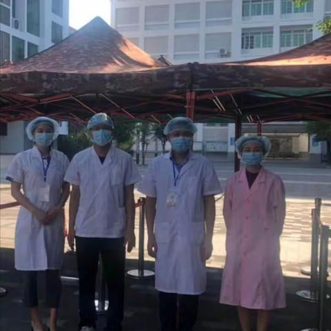 白衣逆行勇担当，丹心一片佑师生