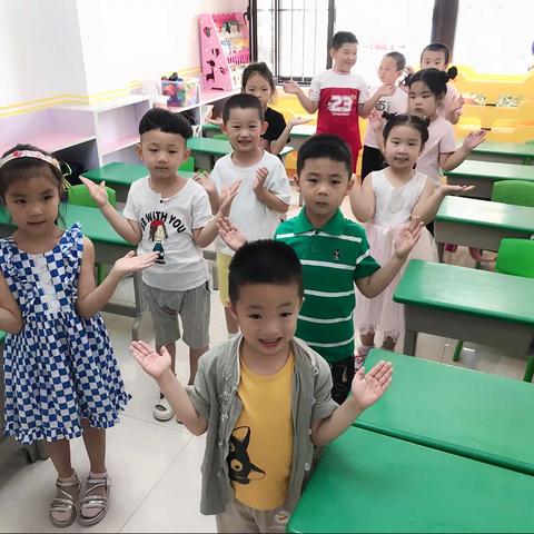 青草地幼儿园学前班7月第一周学习的部分内容