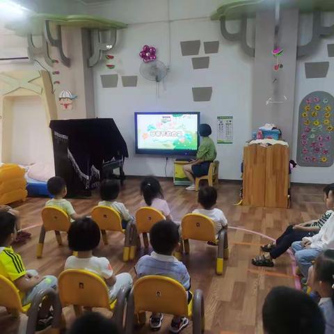 北大附属客天下幼儿园小一班母亲节主题活动