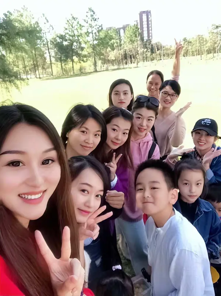 超级无敌美丽的妈妈团!💄