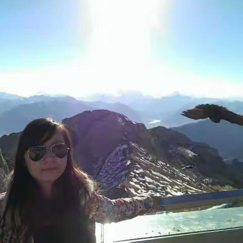 亲爱的♡ⅴ♡520快乐哈！（图片是我在朋友圈里面找的，从刚结婚到怀孕再到生老大老二的历程😉）