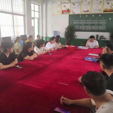 华夏小学积极组织开展防溺水活动