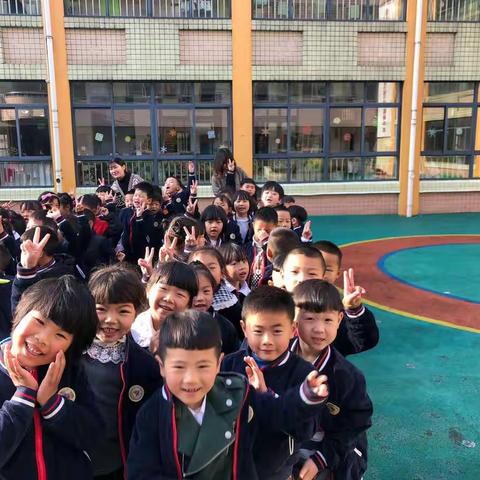 ［沈珏 朱曹芳 ］初入小学校园，体验小学生活，感受小学美好！