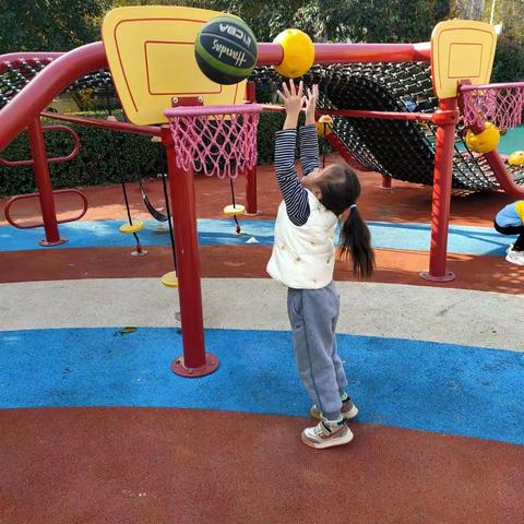 阳光雨露幼儿园紫荆树班——幼儿园的冬天暖洋洋