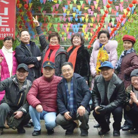 蝶舞翩跹田园居