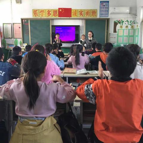 展示交流，共同进步————周庄中心小学英语教研活动