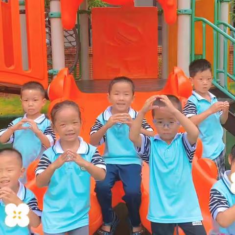 《潜心教育，爱在中秋》-记会昌县城东幼儿园大六班双节活动