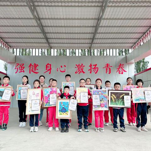 爱华小学在新城区教育局 2023 年中小学、幼儿园艺术节师生书画大赛中获奖
