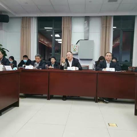 郑港支行召开2021年旺季营销启动会（经营部门专场）