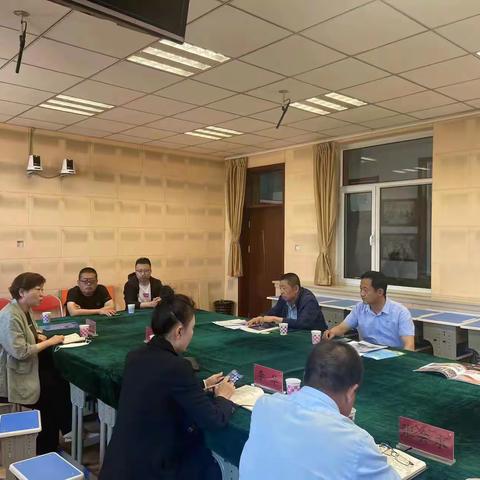加强智慧校园建设--- 内蒙联通在和林五小举行科技创新科研考察交流研讨活动