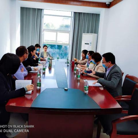 海口市秀英区行政审批服务局赴定安县行政审批服务局参观学习