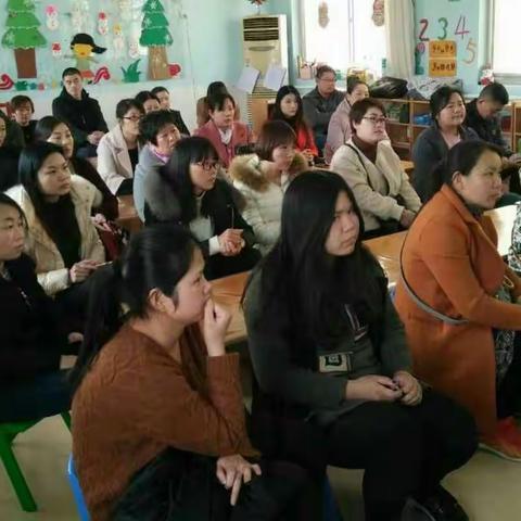 春风送暖浓浓爱——日照第一小学幼儿园“庆三八家长会”精彩瞬间