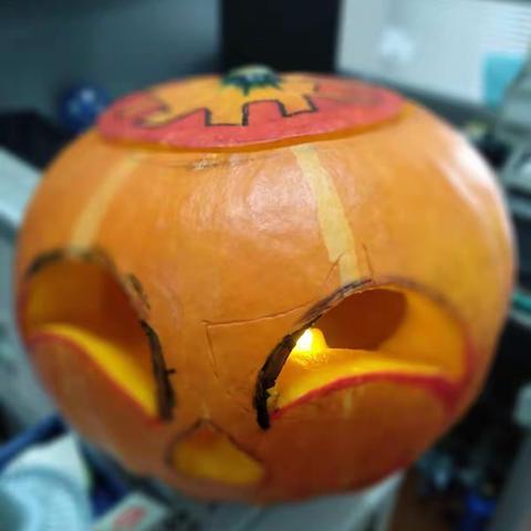 万圣节南瓜灯！