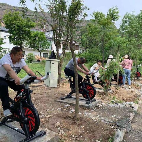 法官秦岭原乡动感单车喷泉强势来袭！