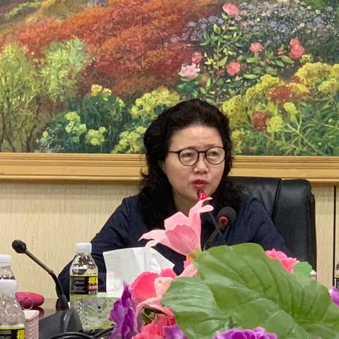 美兰区常委、副区长陈新组织学习我国部分城市棚改政策会议