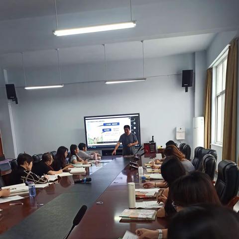 准确把握课标，落实核心素养——临沂凤凰实验学校六年级语文组教材培训随记