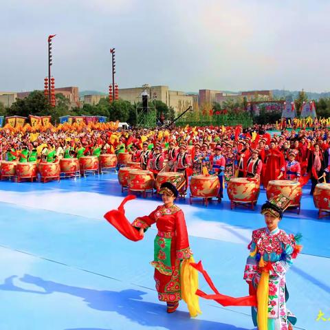 北川2018年羌历年第二届国家级羌族文化生态保扩区成果展演活动纪实  (第一部分   文化巡游及主题文艺表演)