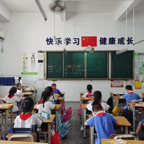 写好中国字，做好中国人——同兴学校一年级硬笔书法兴趣班结课啦