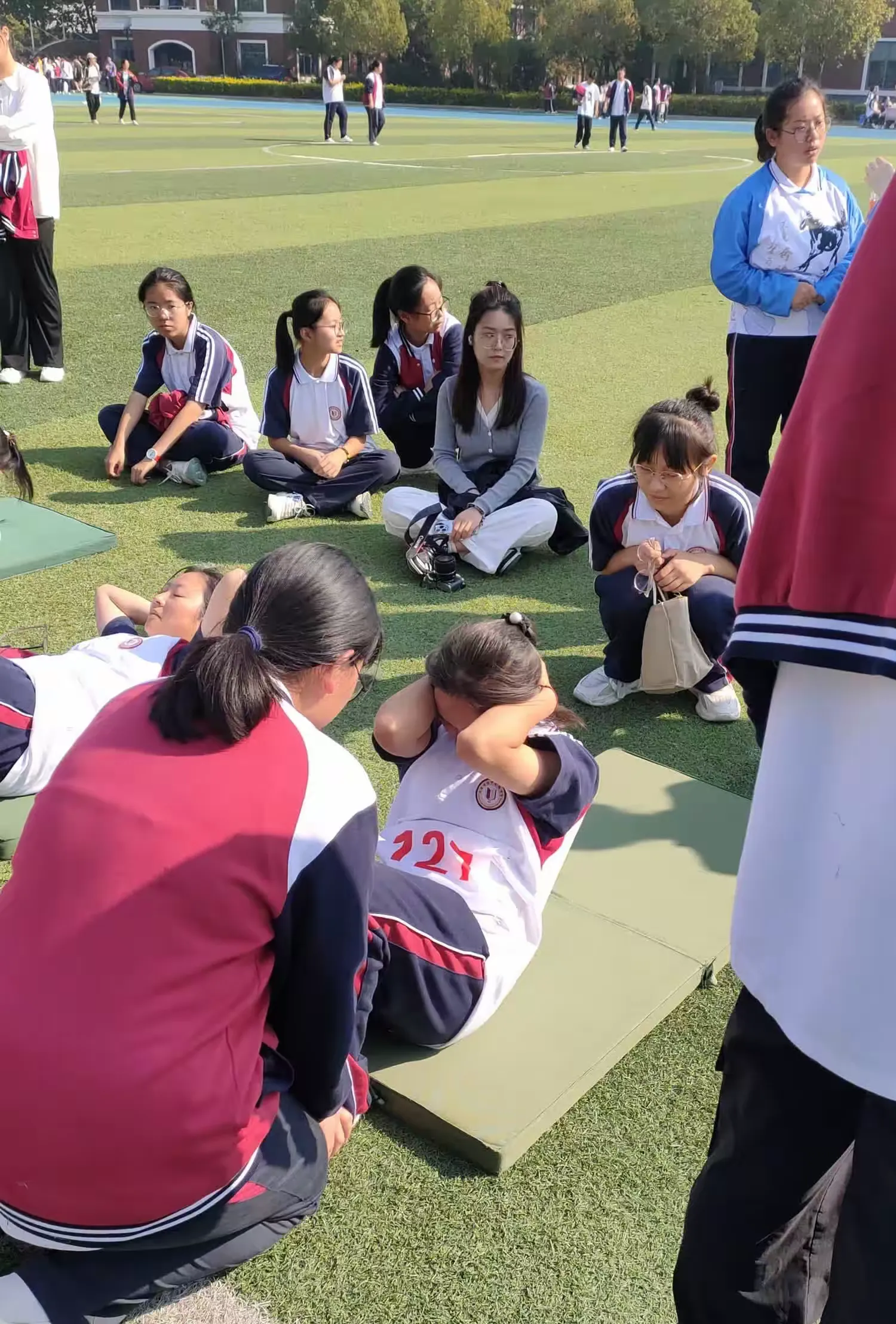 简篇-高一(13)班运动会