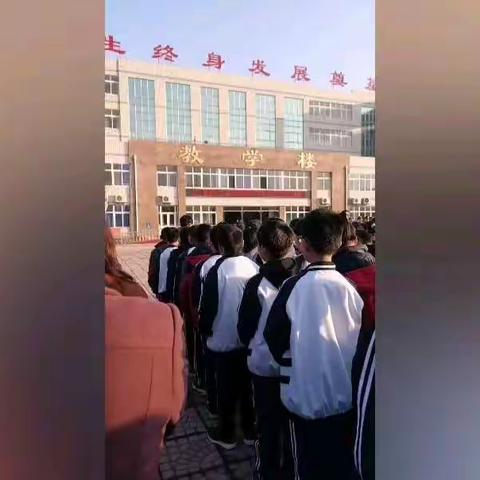 鹤伴中学礼参社会实践基地学习生活摘记