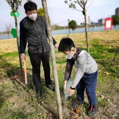 播种信心  约定幸福 ——“守护绿水青山 我们在行动”主题活动