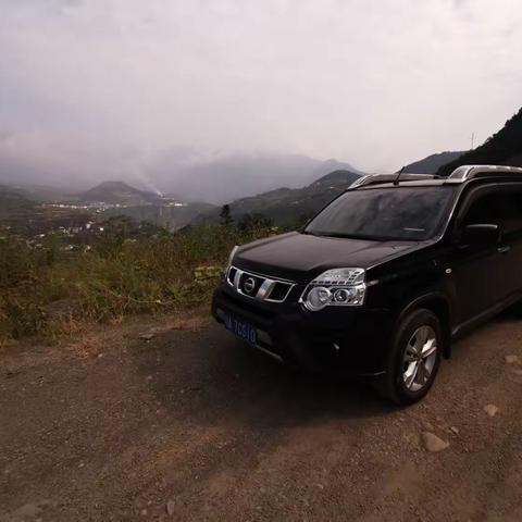 老知青重返白馬山