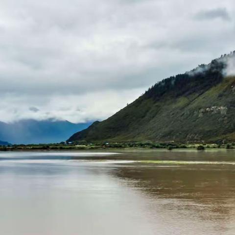 雅鲁藏布大峡谷