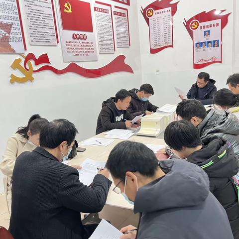 走访慰问暖人心，砥砺奋进开新局——弋阳一中第三支部1月份主题党日活动及组织生活民主评议会