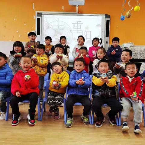 【雨花街道中心幼儿园】童心敬老  爱在重阳——中三班重阳活动