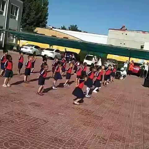 今天我最嗨👯👯👯