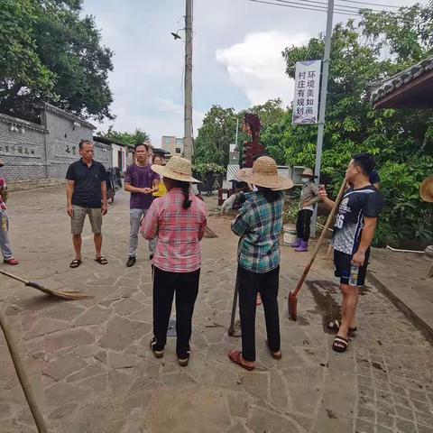 七里村开展人居环境大整治月攻坚行动