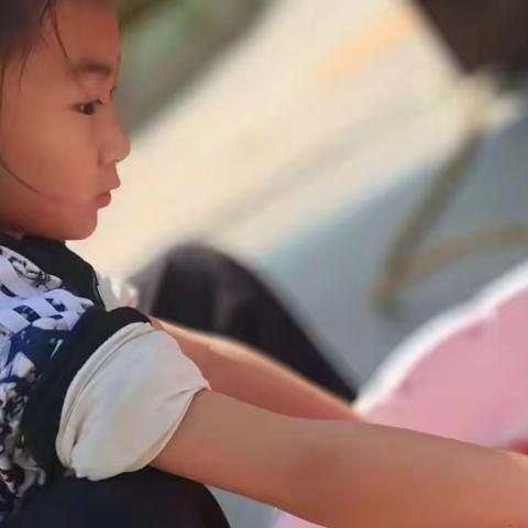 劳动使我快乐 我劳动我光荣——里店小学一年级一班小劳动者