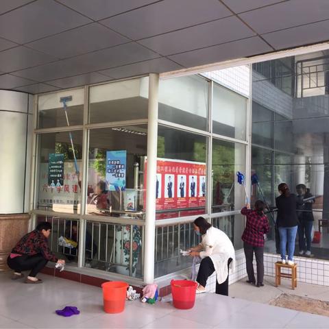 团结就是力量   敬  辛勤的劳动者！