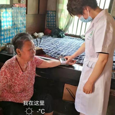 健康扶贫之路，送政策下乡。——沣西新城大王中心卫生院