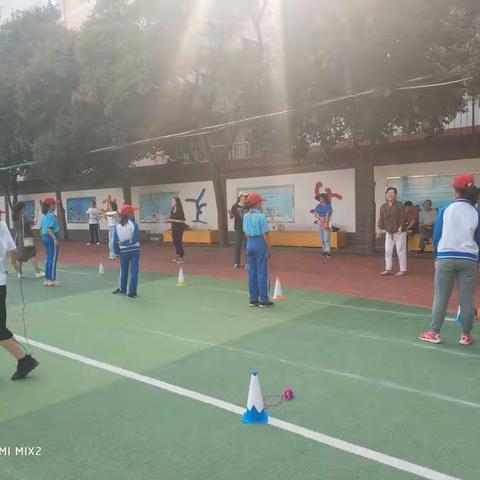 悦运动·越健康——莲湖区第二实验小学献礼祖国70周年华诞