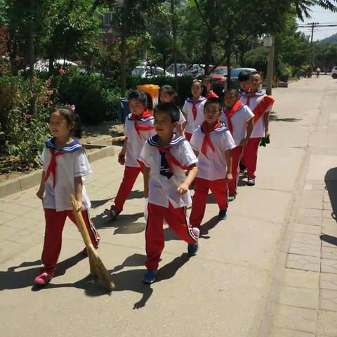 二三班 争创文明城，我是文明小天使