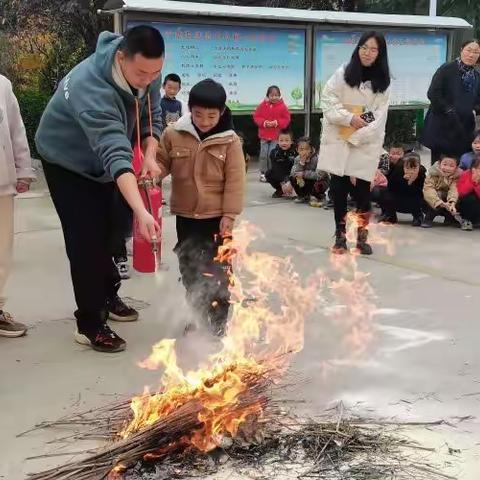 洪池中心校上洪校区119消防演练活动