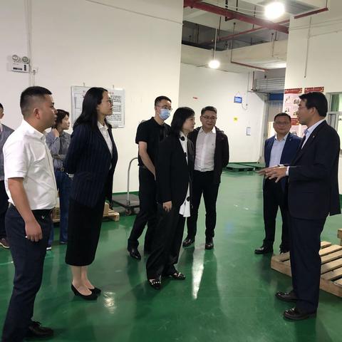 集团领导莅临渝东南公司开展调研指导工作