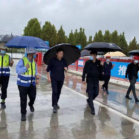 甘旭同志双节前带队督导检查住建领域专项工作