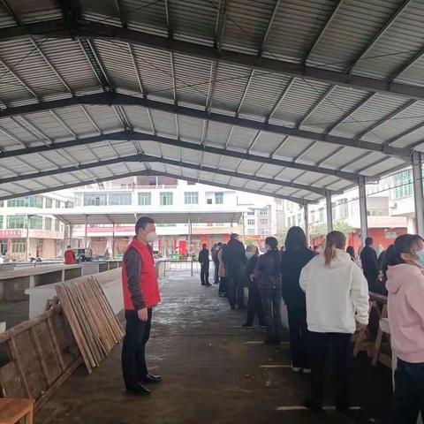 蕉坑初中教师志愿队伍助力防疫工作，显教师担当