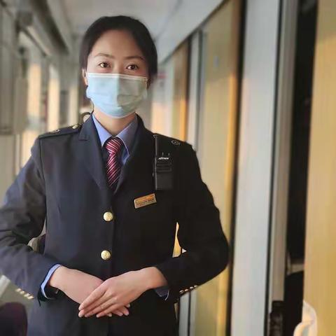 学习雷锋好榜样，贴心服务伴你行