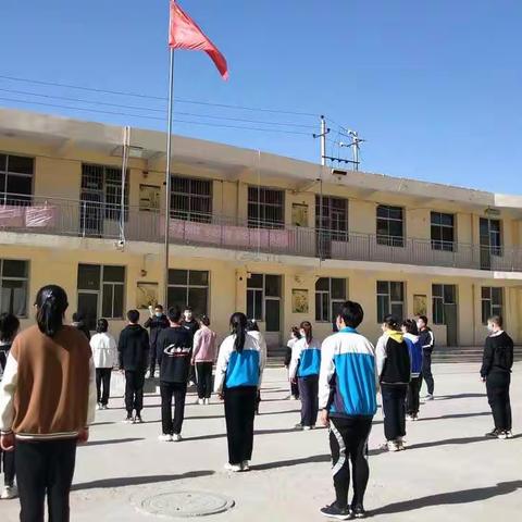 疫情防控不松懈，应急演练筑防线——羊角学校突发疫情应急演练